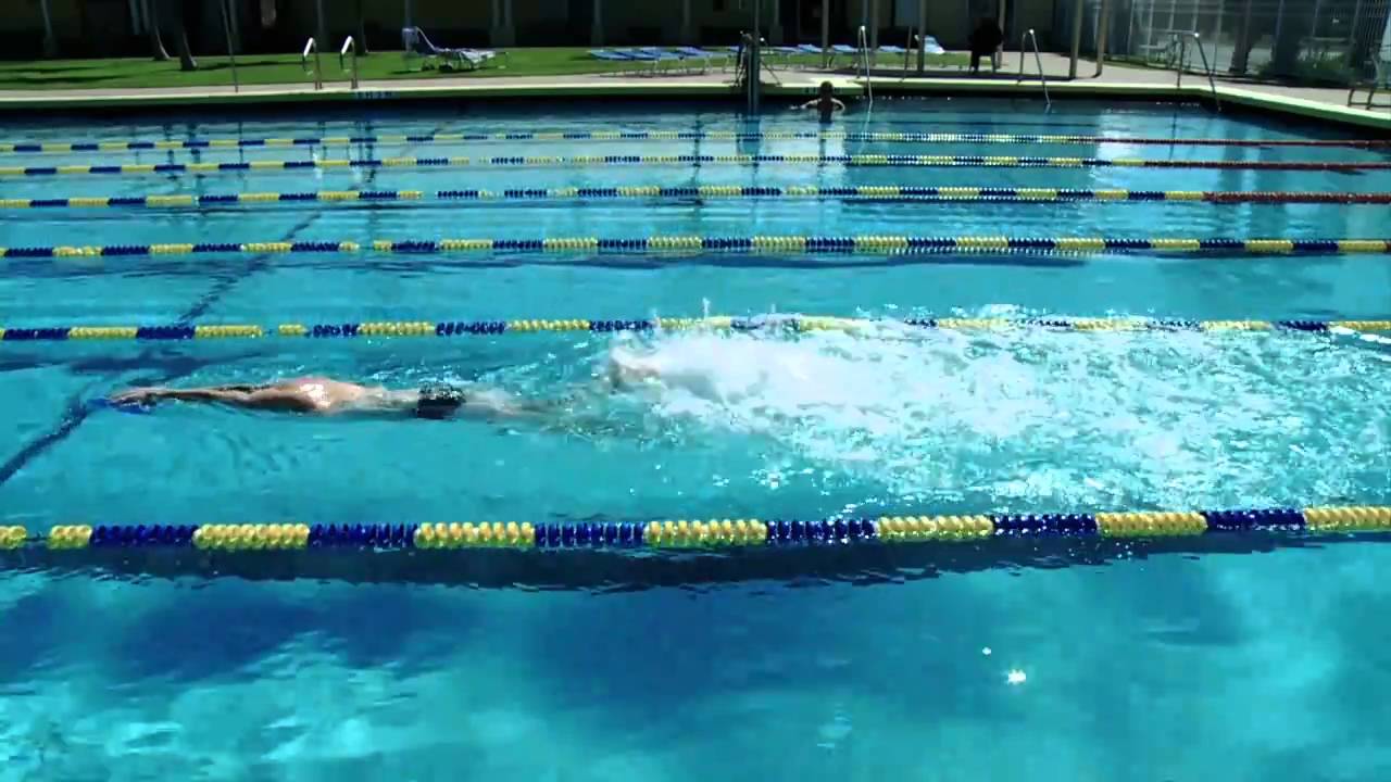 Kids swimming class
